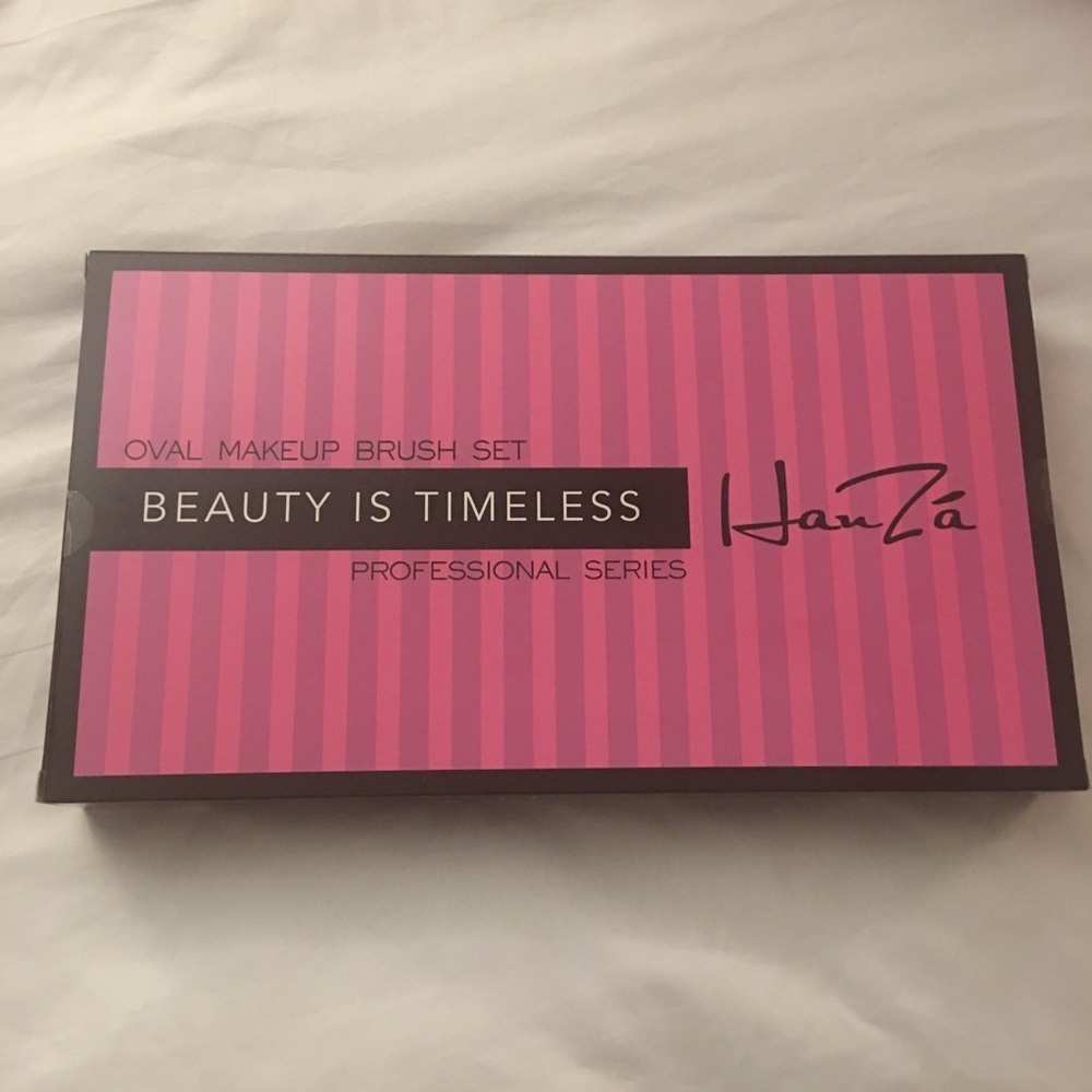 Han Za Oval makeup brush set
